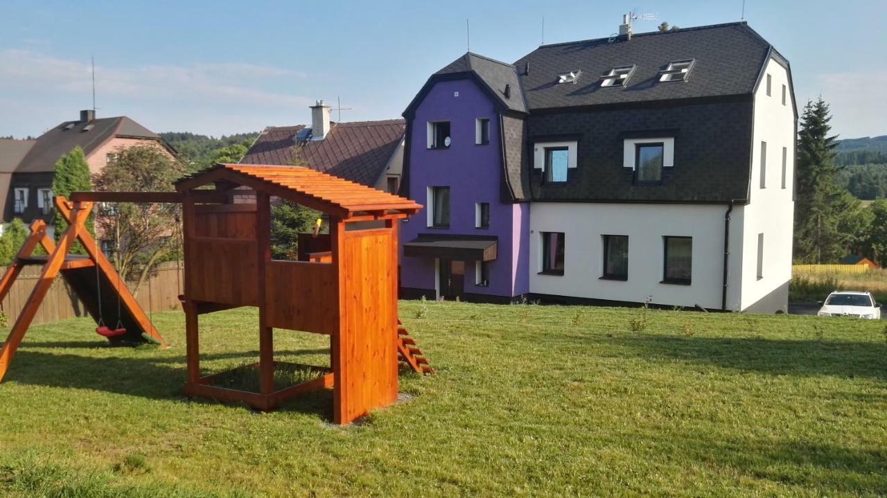 Apartments Villa Viola Kovářská Exteriör bild